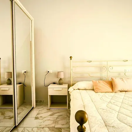 Apartment Via Roma A *